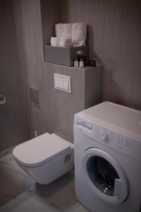 Apartament Denissia Oradea Luaran gambar