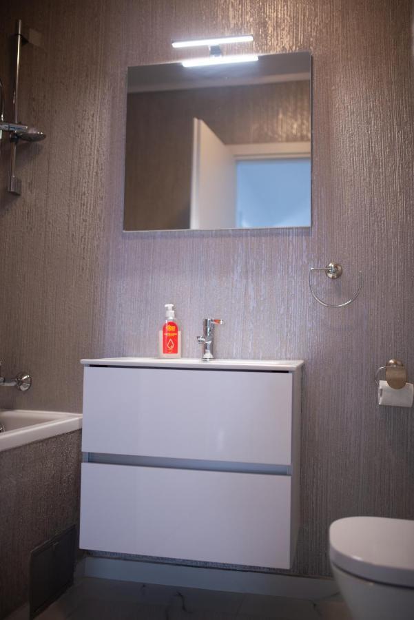 Apartament Denissia Oradea Luaran gambar