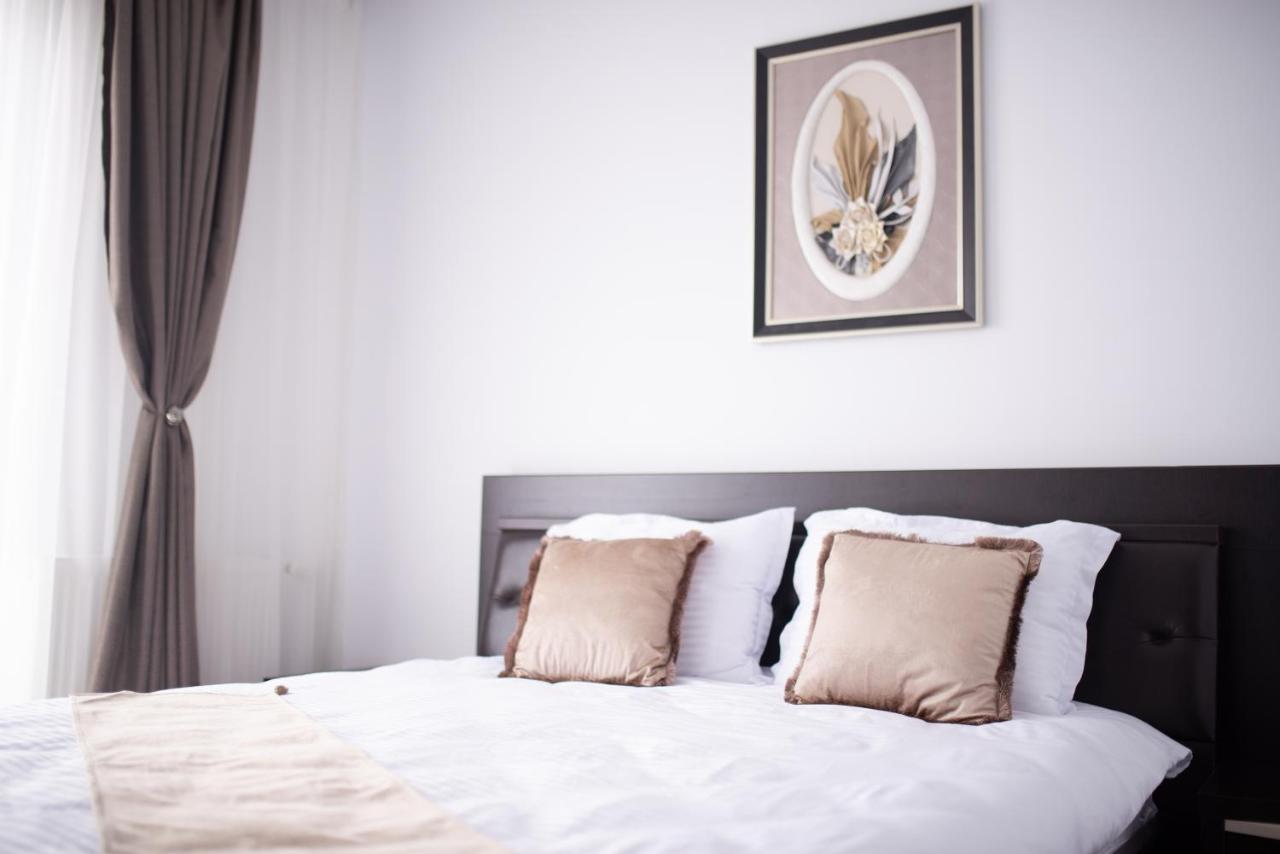 Apartament Denissia Oradea Luaran gambar